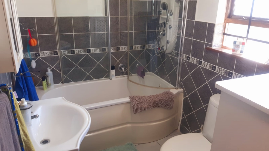 To Let 3 Bedroom Property for Rent in Dana Bay Western Cape